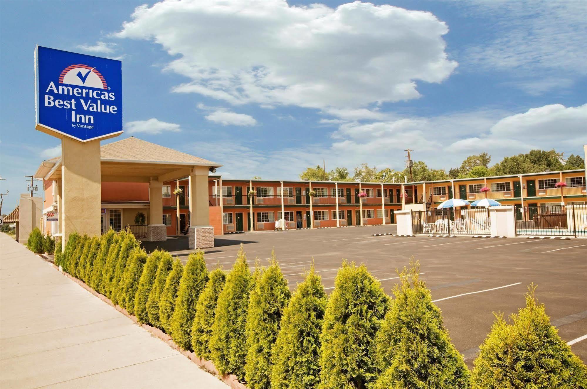 Americas Best Value Inn - Pendleton Zewnętrze zdjęcie