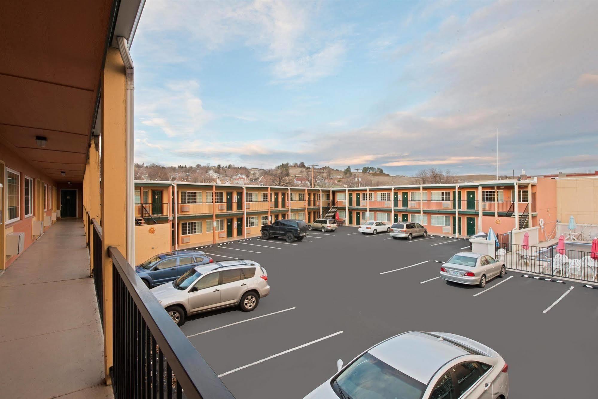 Americas Best Value Inn - Pendleton Zewnętrze zdjęcie
